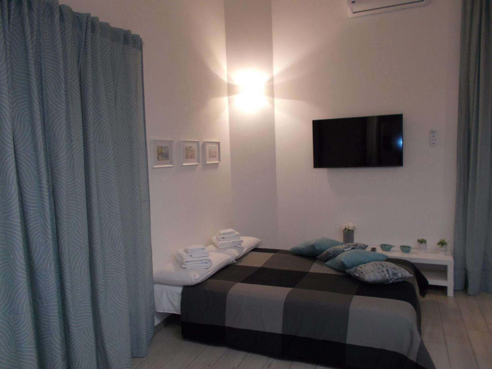 Akihome Portanova Naples Exterior photo